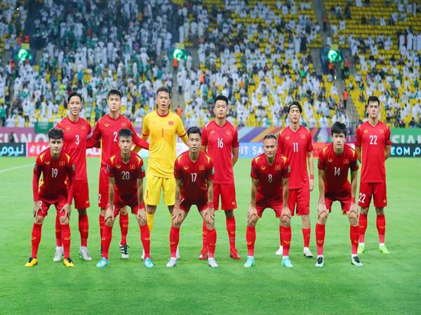 Bóng đá Việt Nam 10/1: Tuyển Việt Nam không thay đổi trang phục thi đấu