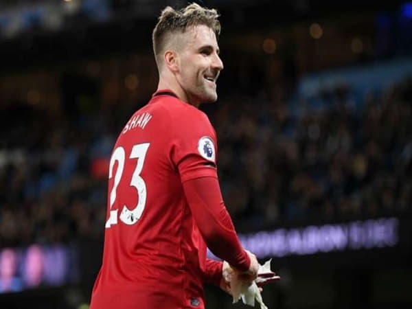 số áo shaw tại Manchester United